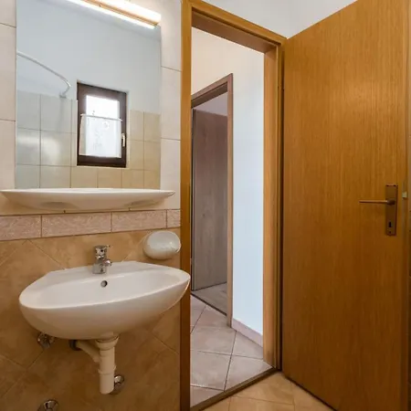 Damjan Apartament *